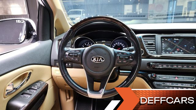 Kia CARNIVAL Gasoline 7-Seater Limousine President купить на сайте DeffCars