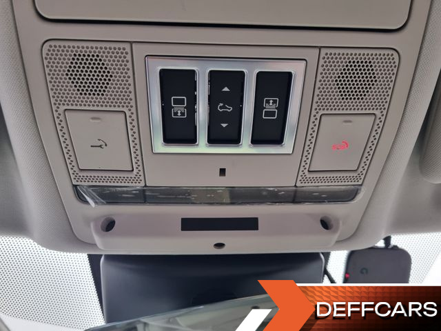 Land Rover DISCOVERY 3.0 TD6 HSE купить на сайте DeffCars