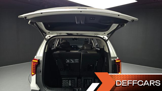 Kia CARNIVAL 7-Seater Signature купить на сайте DeffCars