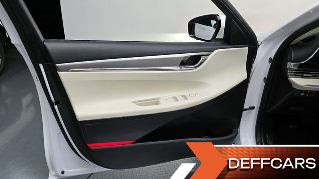 Hyundai GRANDEUR 2.5 Le Blanc купить на сайте DeffCars