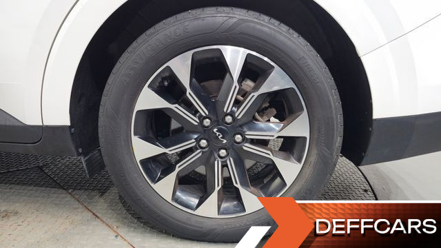Kia CARNIVAL 9-Seater Noblesse купить на сайте DeffCars