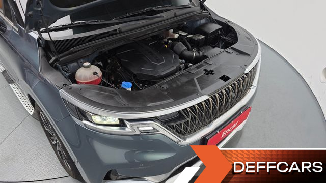 Kia CARNIVAL 9-Seater Noblesse купить на сайте DeffCars