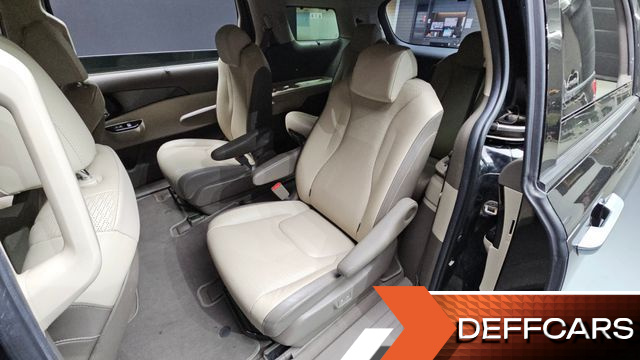 Kia CARNIVAL 9-Seater Noblesse купить на сайте DeffCars
