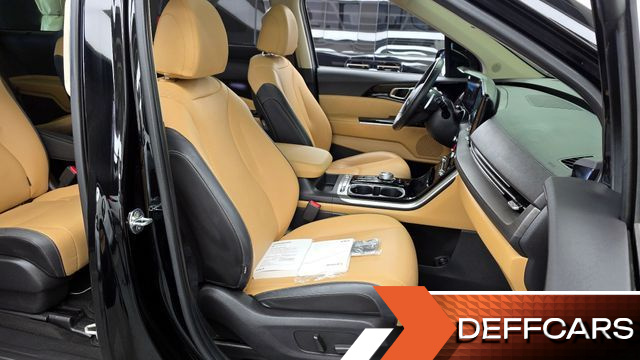 Kia CARNIVAL Gasoline 9-Seater Signature купить на сайте DeffCars