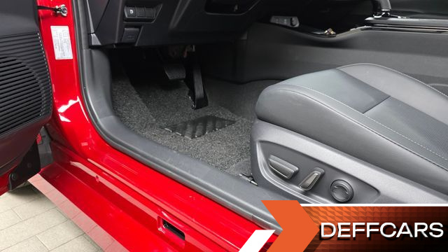 Toyota PRIUS 2.0 XLE купить на сайте DeffCars