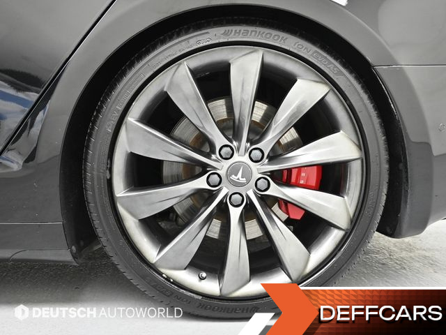 Tesla MODEL S 90D купить на сайте DeffCars