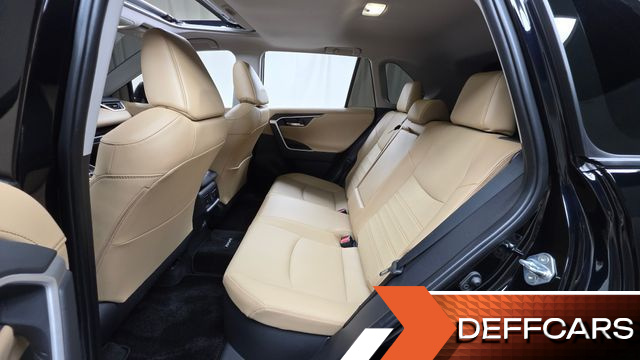 Toyota RAV4 2,5 4WD Hybrid LTD купить на сайте DeffCars