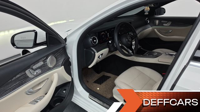 Mercedes E-CLASS E350 4MATIC Avantgarde купить на сайте DeffCars