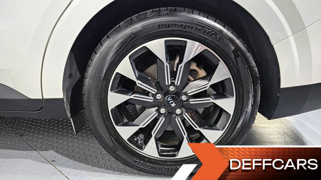 Kia CARNIVAL 7-Seater Signature купить на сайте DeffCars