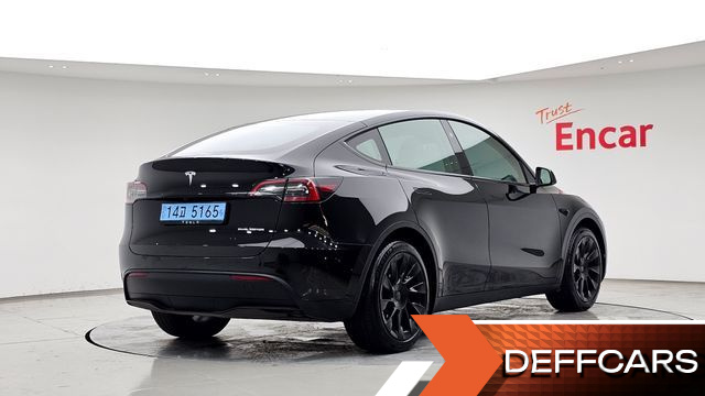 Tesla MODEL Y Long Range AWD купить на сайте DeffCars