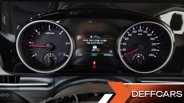 Kia CARNIVAL 9-Seater Noblesse купить на сайте DeffCars
