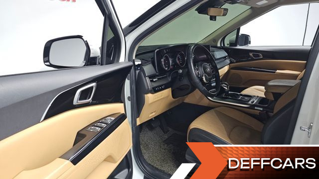 Kia CARNIVAL 9-Seater Prestige купить на сайте DeffCars