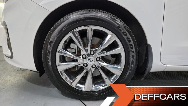 Kia CARNIVAL 9-Seater Prstige купить на сайте DeffCars