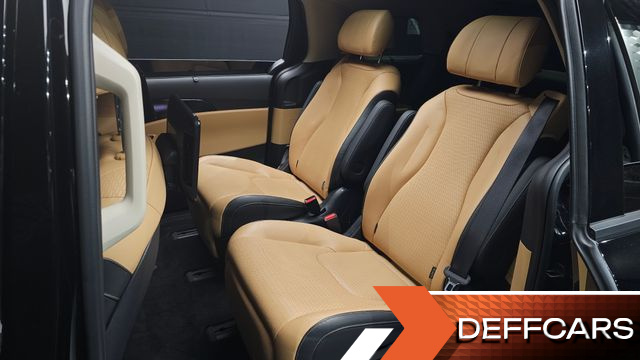 Kia CARNIVAL Gasoline 7-Seater Signature купить на сайте DeffCars