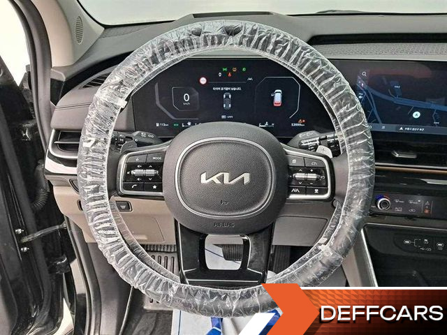 Kia CARNIVAL 9-Seater Signature купить на сайте DeffCars
