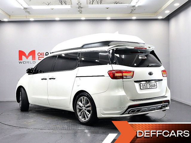 Kia CARNIVAL Gasoline 7-seater Hi-Limousine President купить на сайте DeffCars