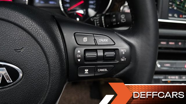 Kia CARNIVAL 9-Seater Noblesse купить на сайте DeffCars
