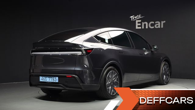 Tesla MODEL Y L Long Range AWD купить на сайте DeffCars