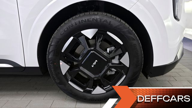 Kia CARNIVAL Gasoline 9-Seater Signature купить на сайте DeffCars