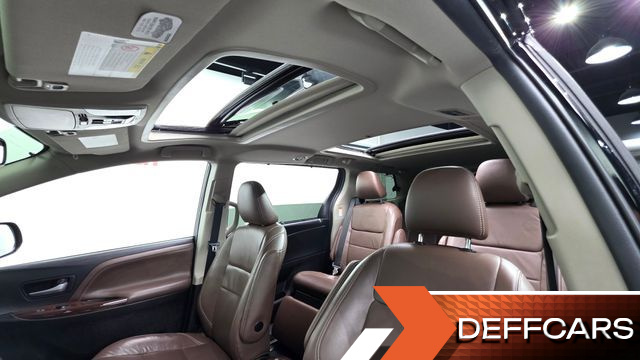 Toyota SIENNA 3.5 купить на сайте DeffCars