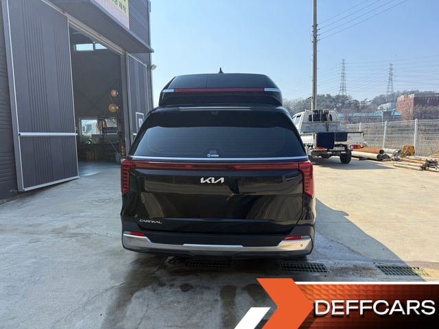 Kia CARNIVAL 9-Seater Hi Limousine Signature купить на сайте DeffCars