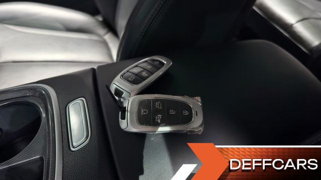 Hyundai SANTAFE Diesel 2.2 2WD Prestige купить на сайте DeffCars