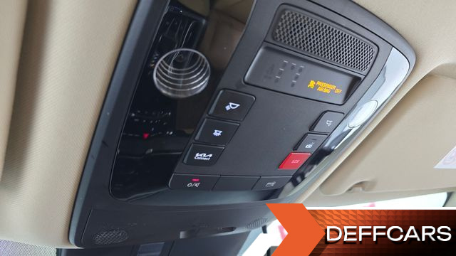 Kia CARNIVAL 9-Seater Prestige купить на сайте DeffCars