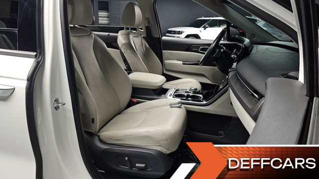 Kia CARNIVAL 9-Seater Signature купить на сайте DeffCars