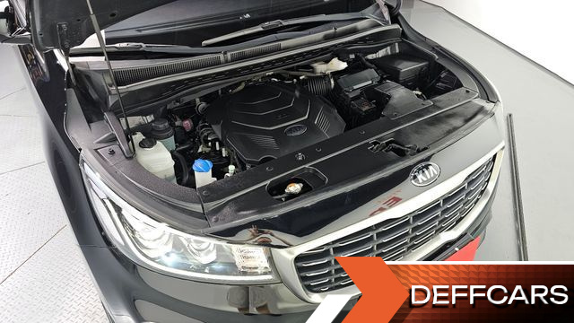 Kia CARNIVAL Gasoline 7-Seater Limousine VIP купить на сайте DeffCars