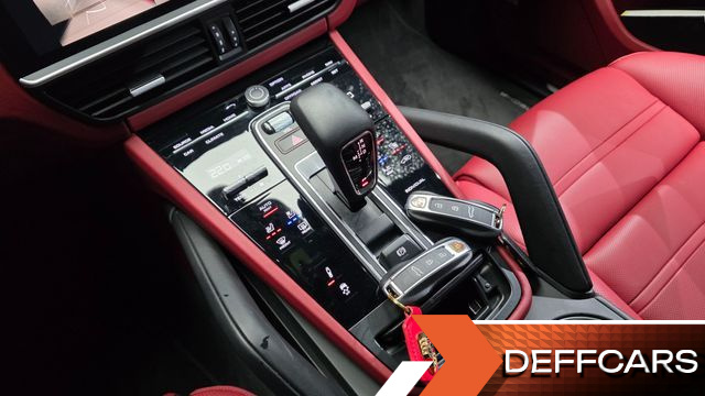 Porsche CAYENNE 3.0 E-HYBRID PLATINUM EDITION купить на сайте DeffCars