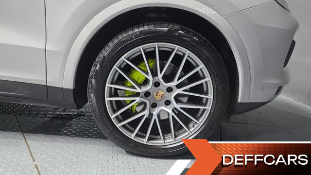 Porsche CAYENNE 3.0 E-HYBRID PLATINUM EDITION купить на сайте DeffCars