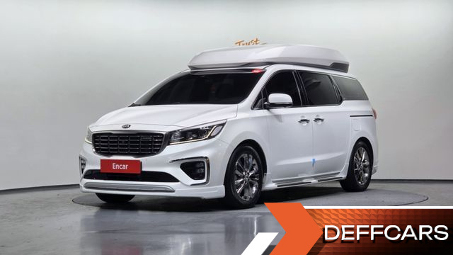 Kia CARNIVAL 9-Seater Hi-Limousine Noblesse Special купить на сайте DeffCars