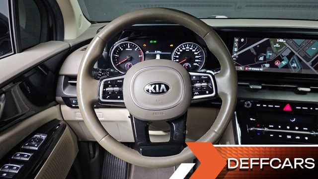 Kia CARNIVAL 9-Seater Noblesse купить на сайте DeffCars