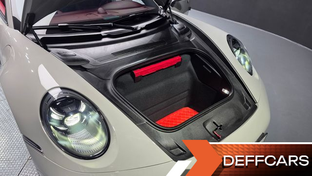 Porsche 911 Carrera GTS купить на сайте DeffCars