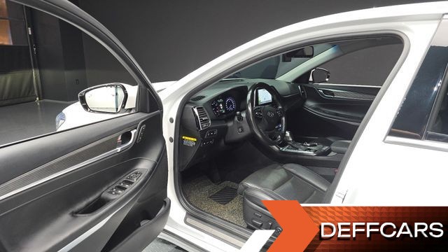Hyundai GRANDEUR 3.0 Exclusive Special купить на сайте DeffCars