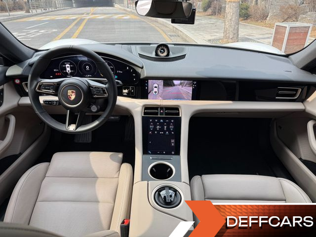 Porsche TAYCAN Base купить на сайте DeffCars