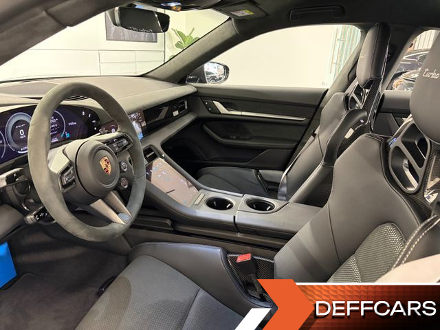 Porsche TAYCAN Turbo GT Weissach pack купить на сайте DeffCars