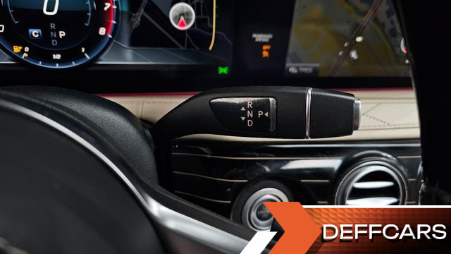 Mercedes S-CLASS Maybach S560 4MATIC купить на сайте DeffCars
