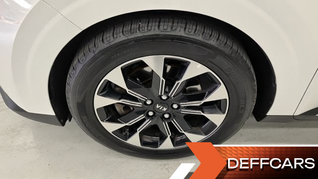 Kia CARNIVAL 9-Seater Noblesse купить на сайте DeffCars