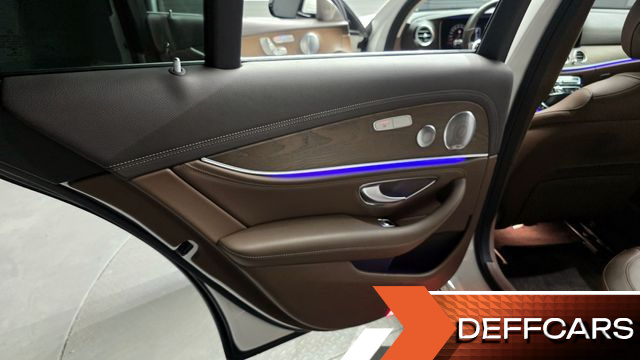 Mercedes E-CLASS E300 4MATIC Exclusive купить на сайте DeffCars