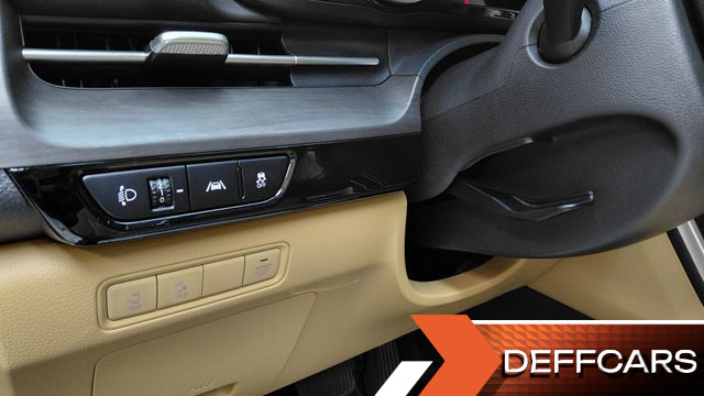 Kia CARNIVAL Gasoline 11-Seater Prestige купить на сайте DeffCars