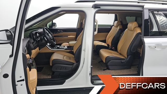 Kia CARNIVAL 9-Seater Noblesse купить на сайте DeffCars
