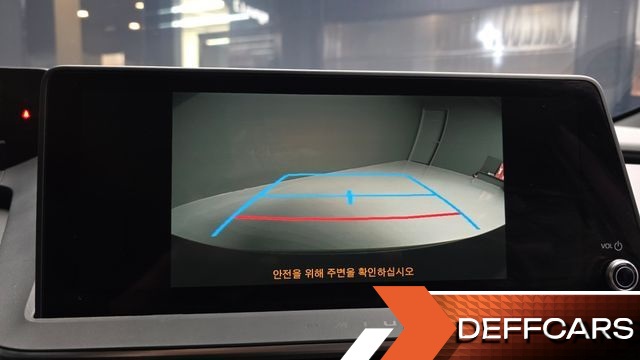 Toyota PRIUS 2.0 PHEV XSE купить на сайте DeffCars