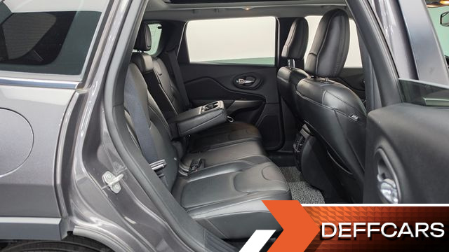 Jeep CHEROKEE 2.4 Limited AWD купить на сайте DeffCars