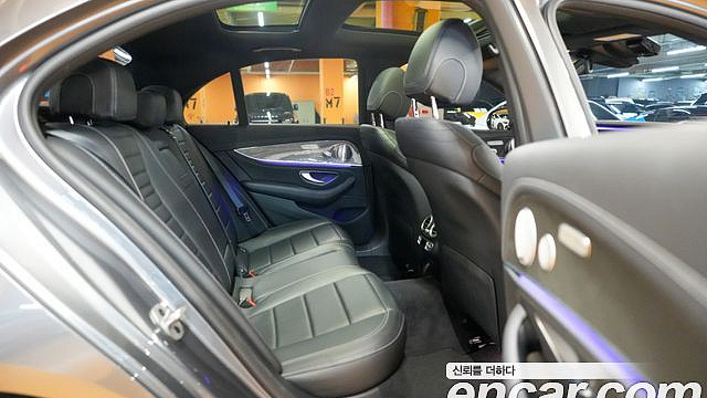 Mercedes E-CLASS E350 4MATIC AMG Line купить на сайте DeffCars