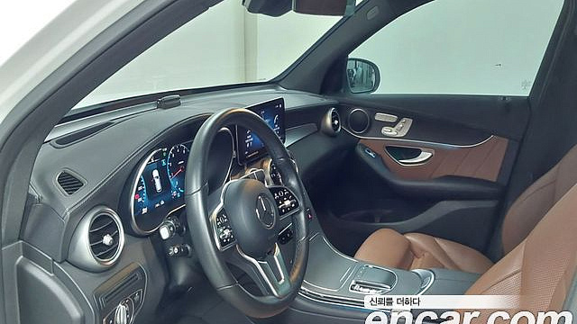 Mercedes GLC-CLASS GLC300 4MATIC купить на сайте DeffCars
