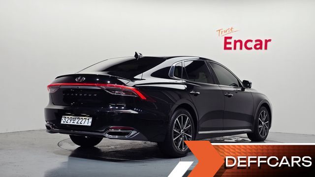 Hyundai GRANDEUR 3.3 Le Blanc купить на сайте DeffCars