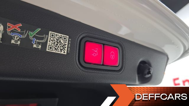 Mercedes E-CLASS E350 4MATIC Exclusive купить на сайте DeffCars