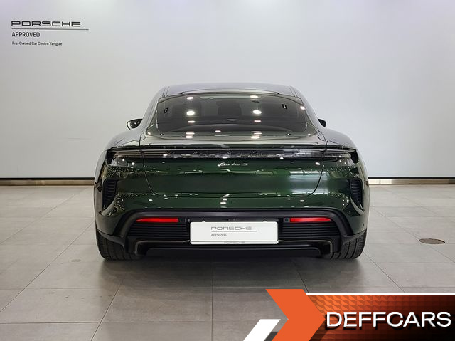 Porsche TAYCAN Turbo S купить на сайте DeffCars