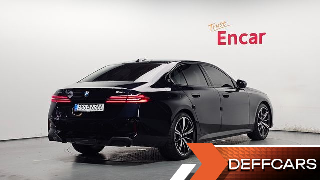 BMW 5-SERIES 530i xDrive M Sport купить на сайте DeffCars